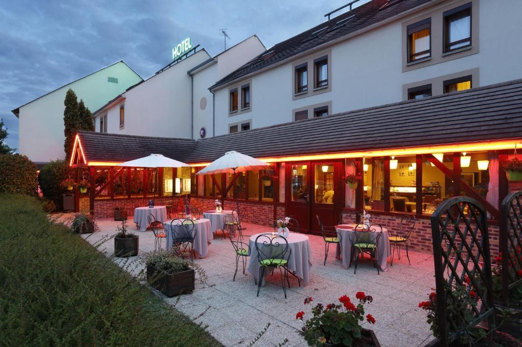 Ikar - Fasthotel Blois Exterior photo